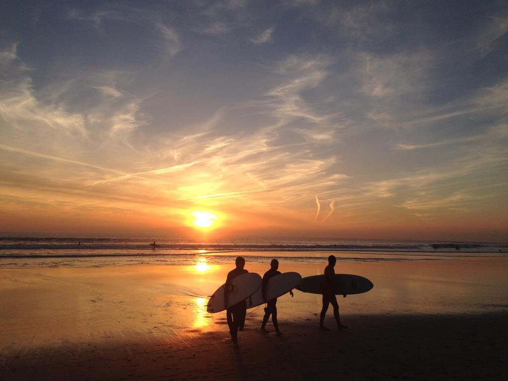 Carcavelos Surf House エクステリア 写真